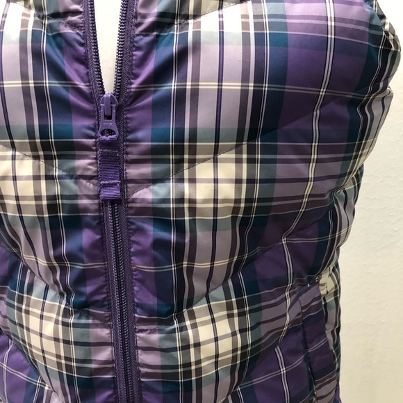 Land’s End plaid purple puffer vest size small - Picture 2 of 6